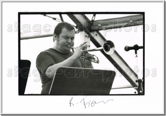 Karl "Bumi" Fian (Ostinato)