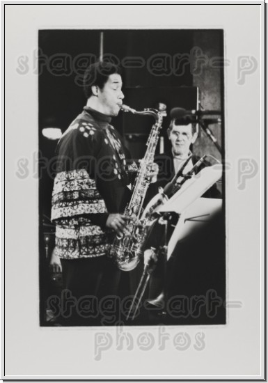 Ricky Ford - ts & Jimmy Knepper - tb (Mingus Dynasty)